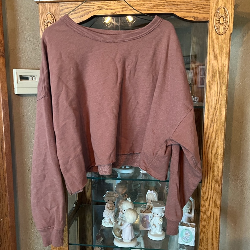 American Eagle Women’s Crop Top Sweatshirt Size Medium